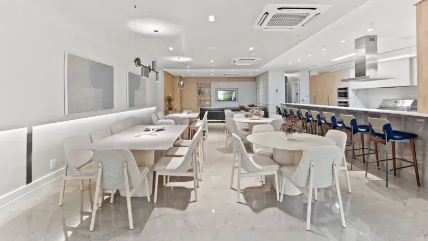 Apartamento frente mar com 4 suítes e 2 vagas de garagem em Balneário Camboriú — foto 51