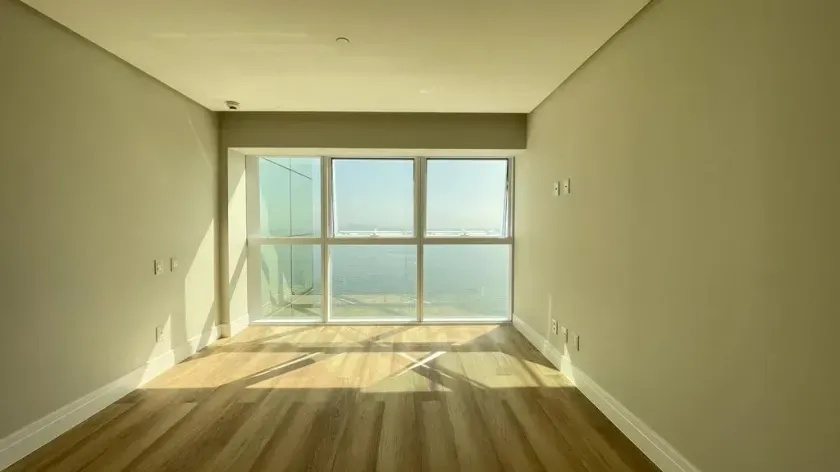 Apartamento Frente Mar com 4 suítes e 3 vagas de garagem em Balneário Camboriú — foto 9