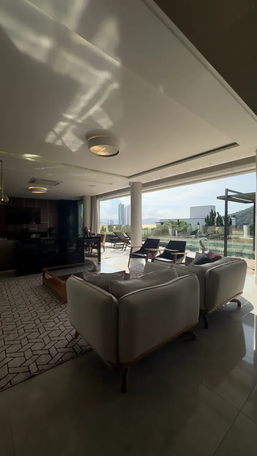 Casa em condomínio fechado com 4 suítes e 3 vagas de garagem em Balneário Camboriú — foto 5