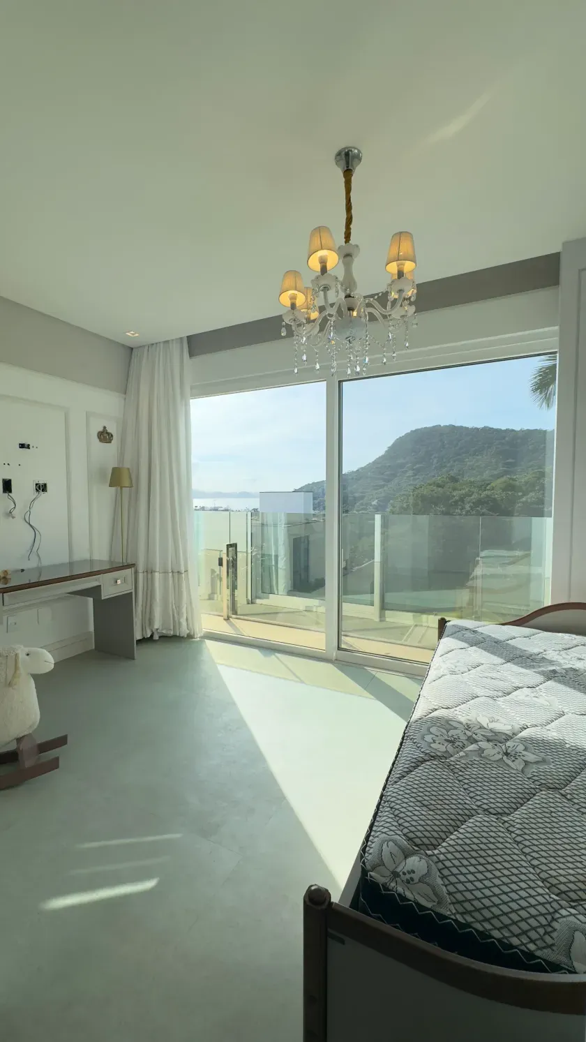 Casa em condomínio fechado com 4 suítes e 3 vagas de garagem em Balneário Camboriú — foto 31