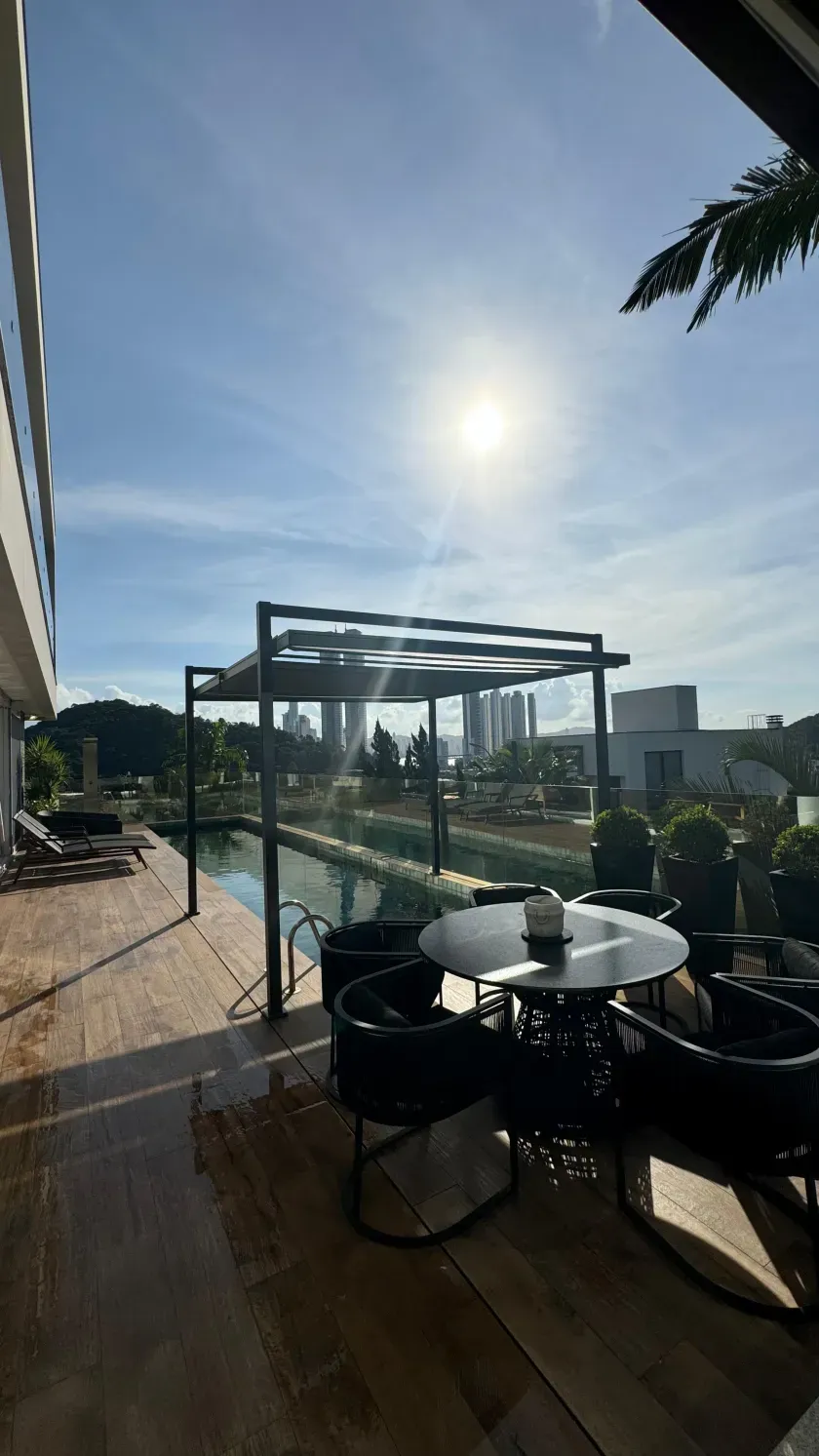 Casa em condomínio fechado com 4 suítes e 3 vagas de garagem em Balneário Camboriú — foto 11