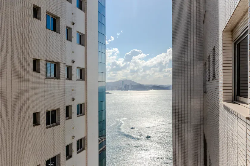 Apartamento frente mar com 4 suítes e 4 vagas de garagem em Balneário Camboriú — foto 28