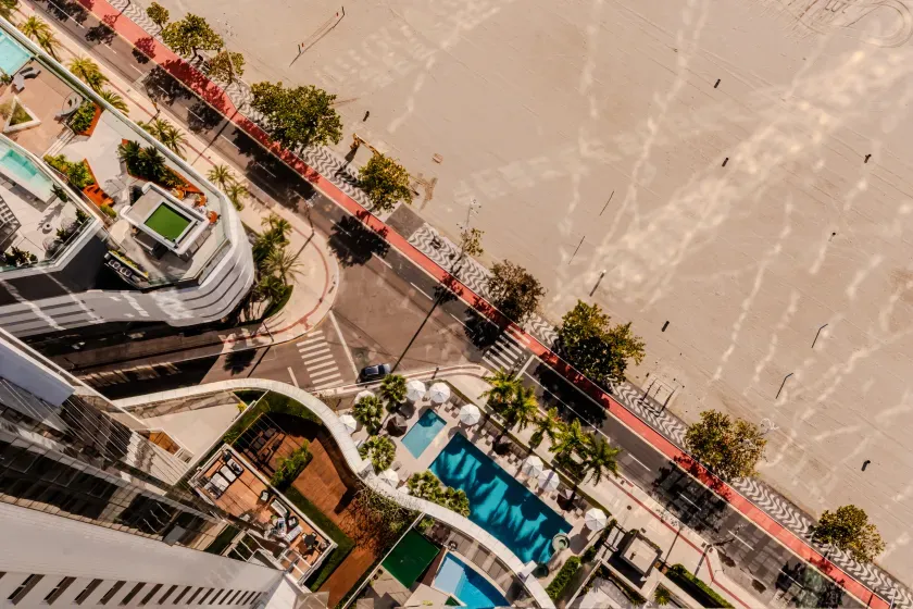 Apartamento frente mar com 4 suítes e 4 vagas de garagem em Balneário Camboriú — foto 32