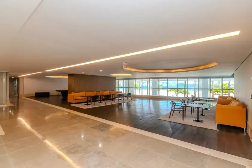 Apartamento frente mar com 4 suítes e 4 vagas de garagem em Balneário Camboriú — foto 44