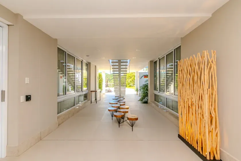 Apartamento frente mar com 4 suítes e 4 vagas de garagem em Balneário Camboriú — foto 33