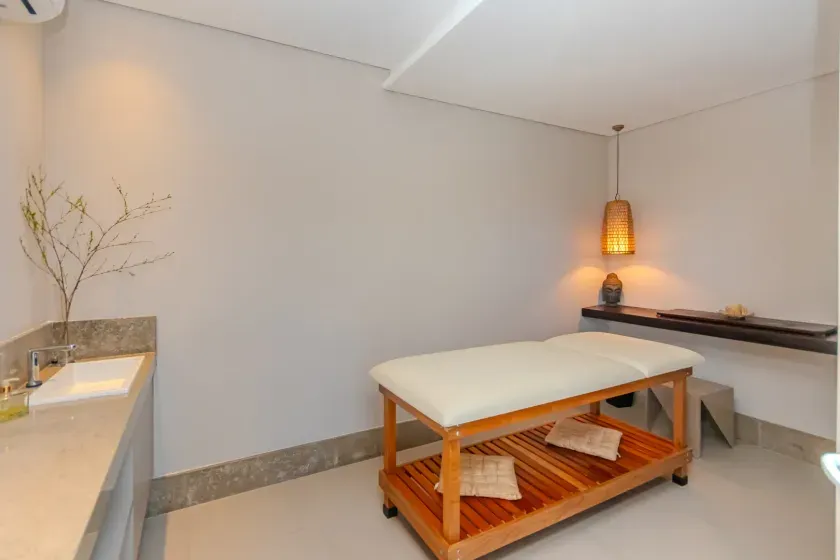 Apartamento frente mar com 4 suítes e 4 vagas de garagem em Balneário Camboriú — foto 54