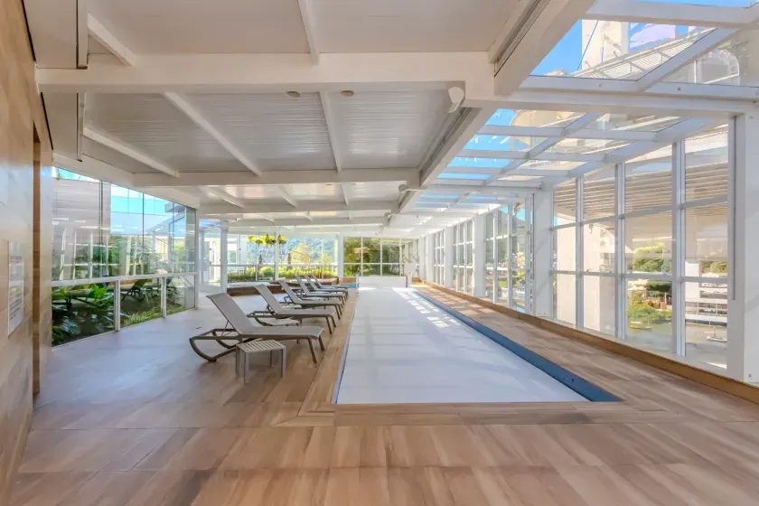 Apartamento frente mar com 4 suítes e 4 vagas de garagem em Balneário Camboriú — foto 48