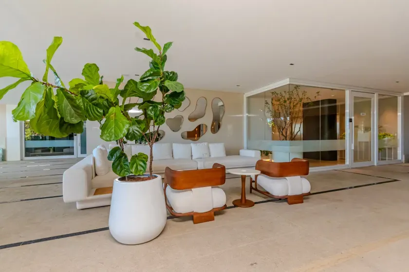 Apartamento frente mar com 4 suítes e 4 vagas de garagem em Balneário Camboriú — foto 56