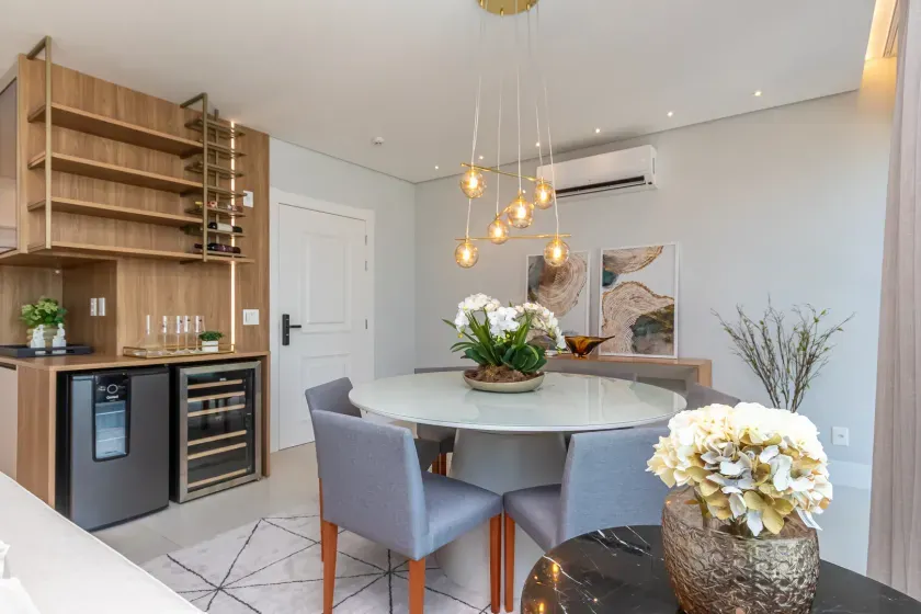 Apartamento com 4 dormitórios sendo 2 suítes e 2 vagas de garagem em Balneário Camboriú — foto 4