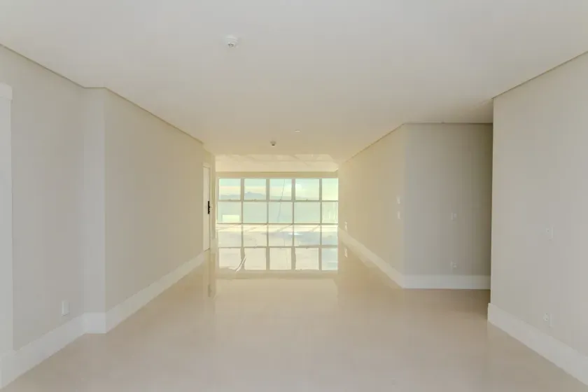 Apartamento com 3 suítes e 3 vagas de garagem em Balneário Camboriú — foto 3
