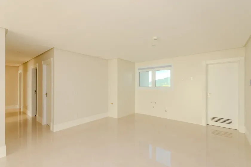 Apartamento com 3 suítes e 3 vagas de garagem em Balneário Camboriú — foto 9