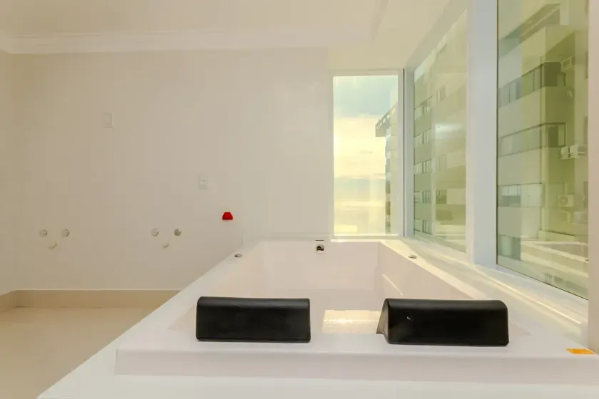 Apartamento com 3 suítes e 3 vagas de garagem em Balneário Camboriú — foto 19