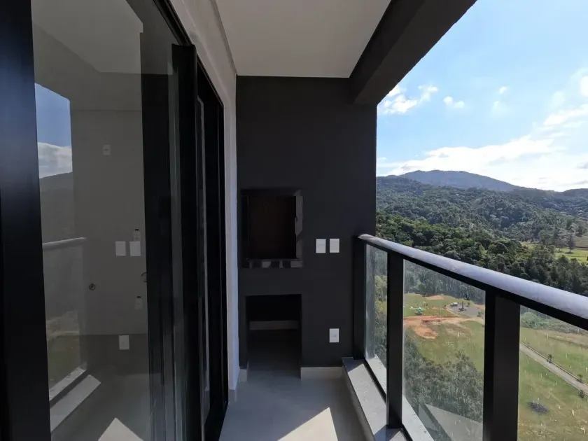 Apartamento com 2 dormitórios sendo 1 suíte e 2 vagas de garagem na Praia Brava/SC — foto 5