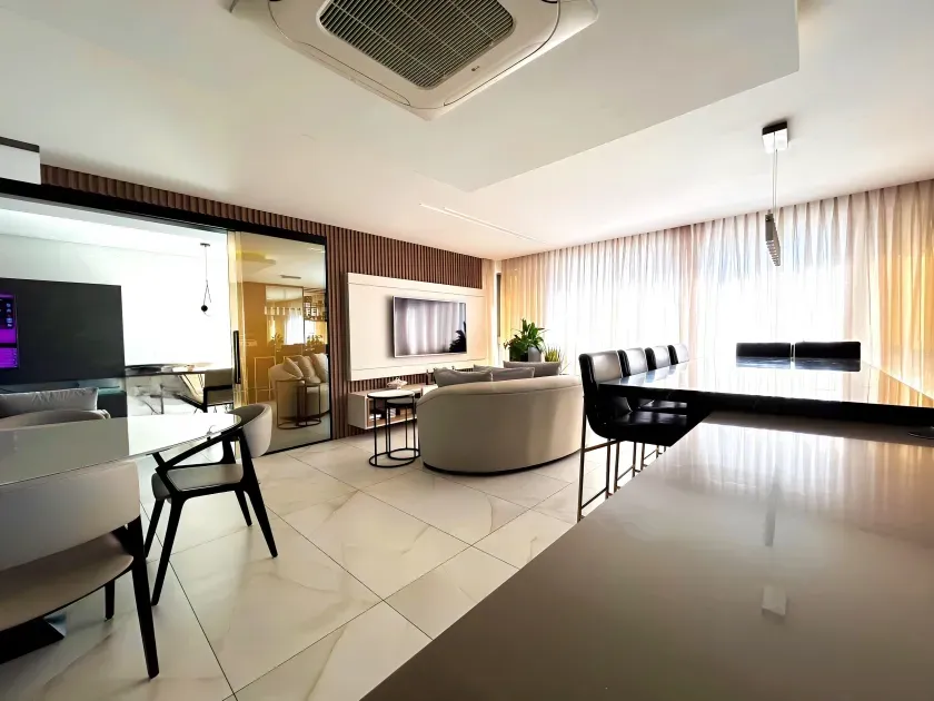 Apartamento vista mar com 3 suítes sendo 1 master e 3 vagas de garagem em Balneário Camboriú/SC — foto 9