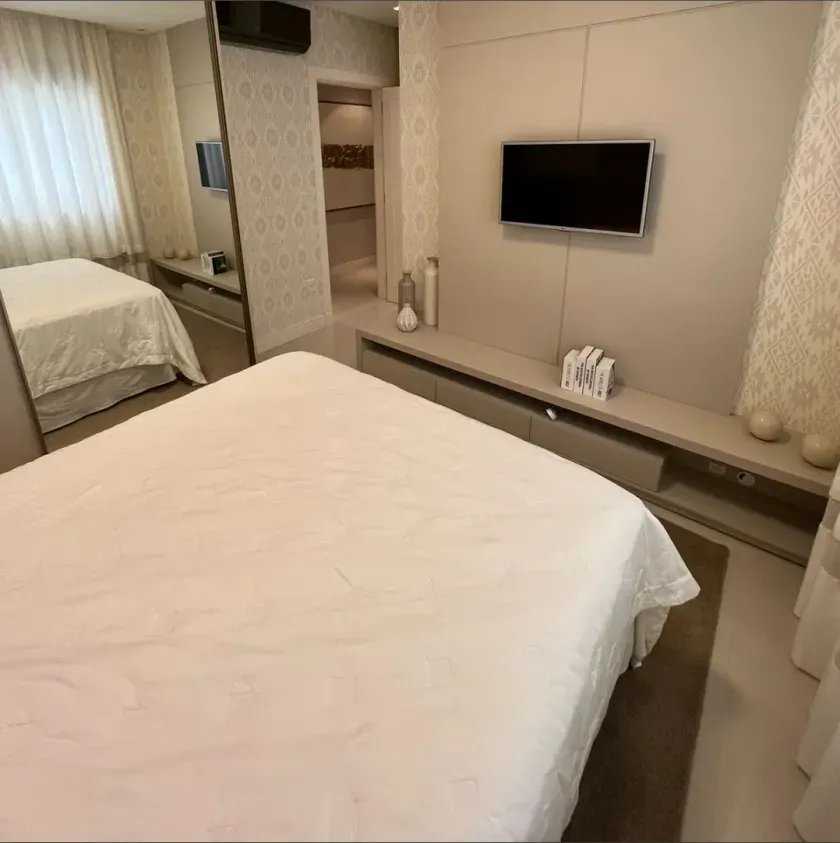 Apartamento mobiliado frente mar com 4 suítes e 3 vagas na Avenida Atlântica em Balneário Camboriú — foto 16