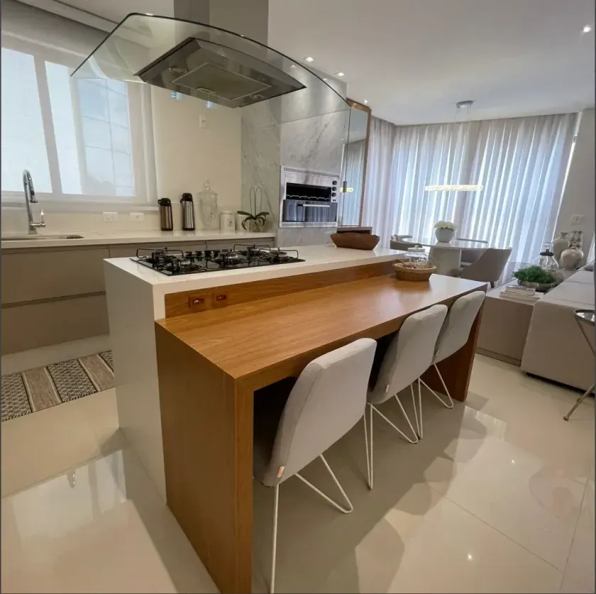 Apartamento mobiliado frente mar com 4 suítes e 3 vagas na Avenida Atlântica em Balneário Camboriú — foto 5