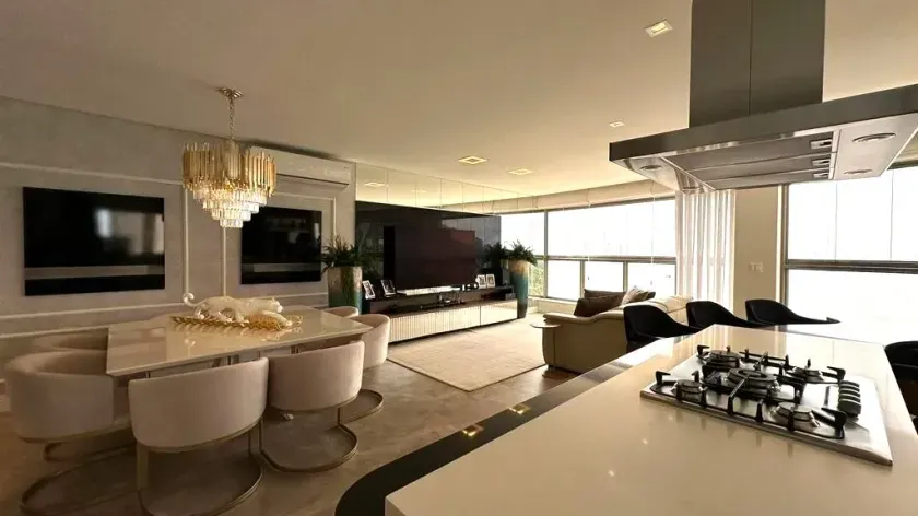 Apartamento mobiliado frente mar com 4 suítes e 3 vagas em Balneário Camboriú — foto 2