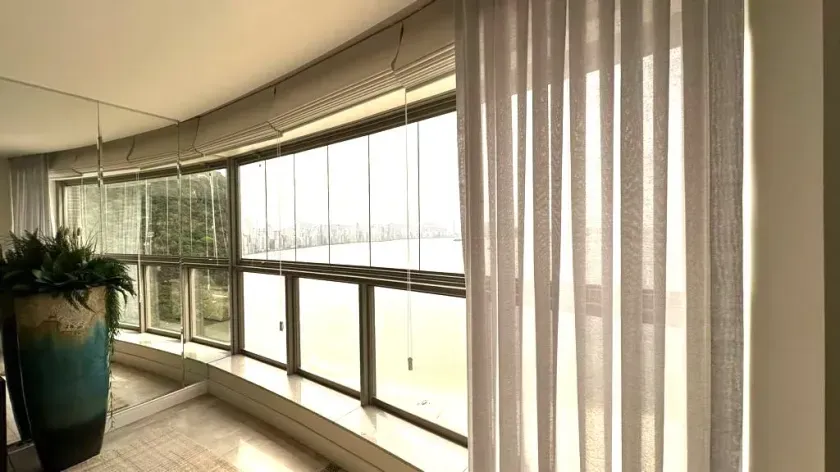 Apartamento mobiliado frente mar com 4 suítes e 3 vagas em Balneário Camboriú — foto 5