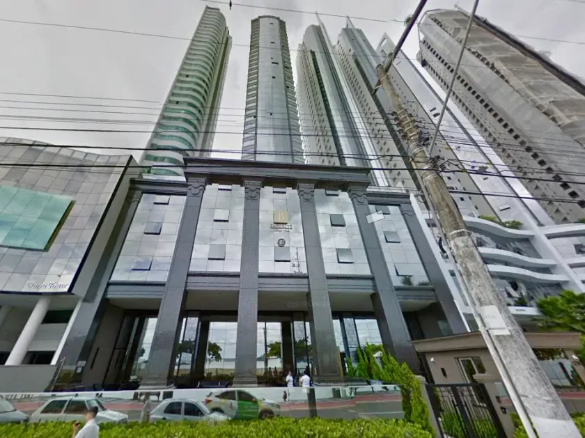 Apartamento mobiliado frente mar com 4 suítes e 3 vagas em Balneário Camboriú — foto 27