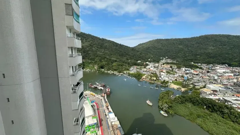 Apartamento mobiliado frente mar com 4 suítes e 3 vagas em Balneário Camboriú — foto 29