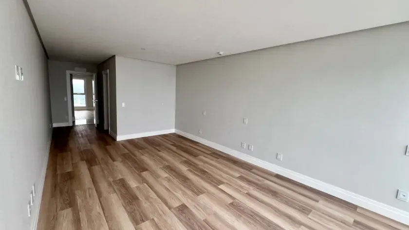 Apartamento frente mar com 4 suítes e 4 vagas de garagem em Balneário Camboriú — foto 10