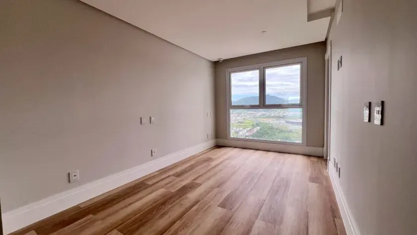 Apartamento frente mar com 4 suítes e 4 vagas de garagem em Balneário Camboriú — foto 20