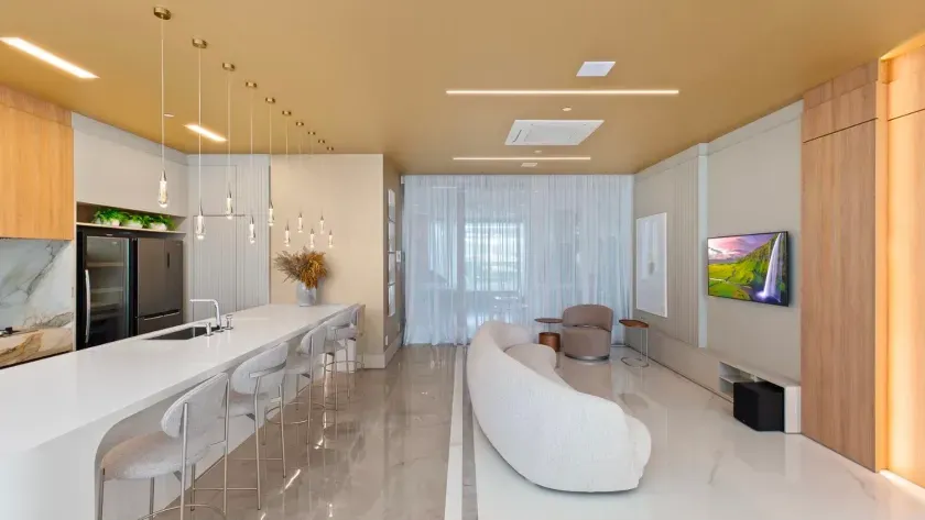 Apartamento frente mar com 4 suítes e 4 vagas de garagem em Balneário Camboriú — foto 36