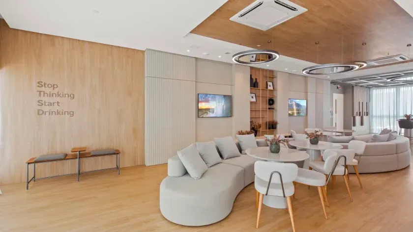 Apartamento frente mar com 4 suítes e 4 vagas de garagem em Balneário Camboriú — foto 41