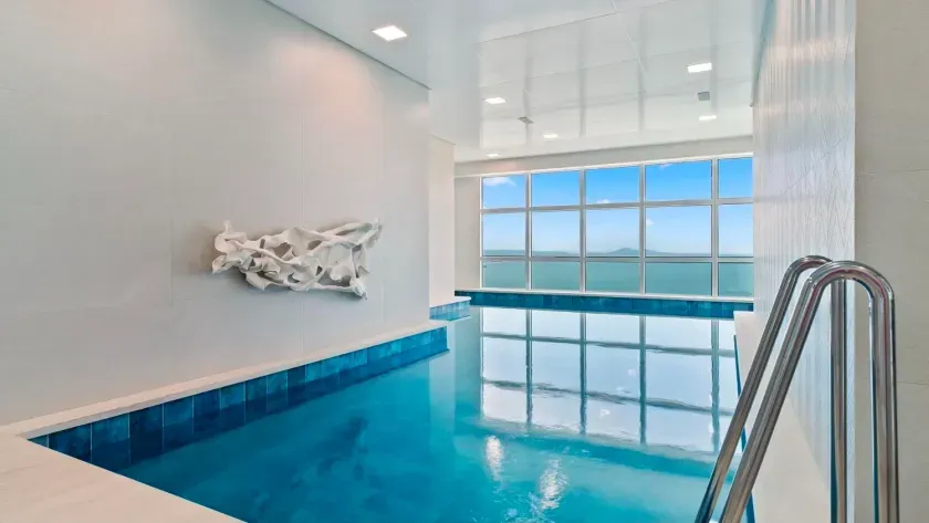 Apartamento frente mar com 4 suítes e 4 vagas de garagem em Balneário Camboriú — foto 44