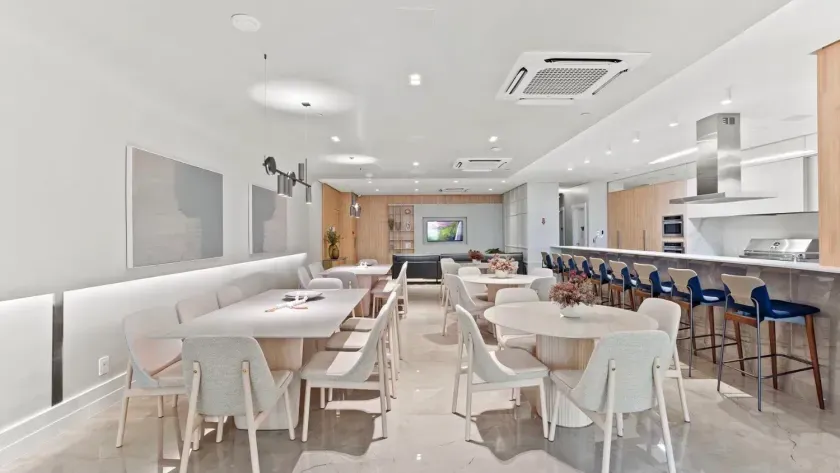 Apartamento frente mar com 4 suítes e 4 vagas de garagem em Balneário Camboriú — foto 47