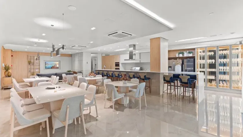 Apartamento frente mar com 4 suítes e 4 vagas de garagem em Balneário Camboriú — foto 48