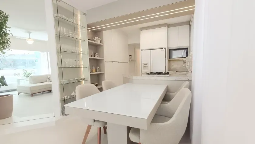 Apartamento com 3 dormitórios sendo 2 suítes e 1 vaga de garagem  Centro, Balneário Camboriú/SC — foto 7