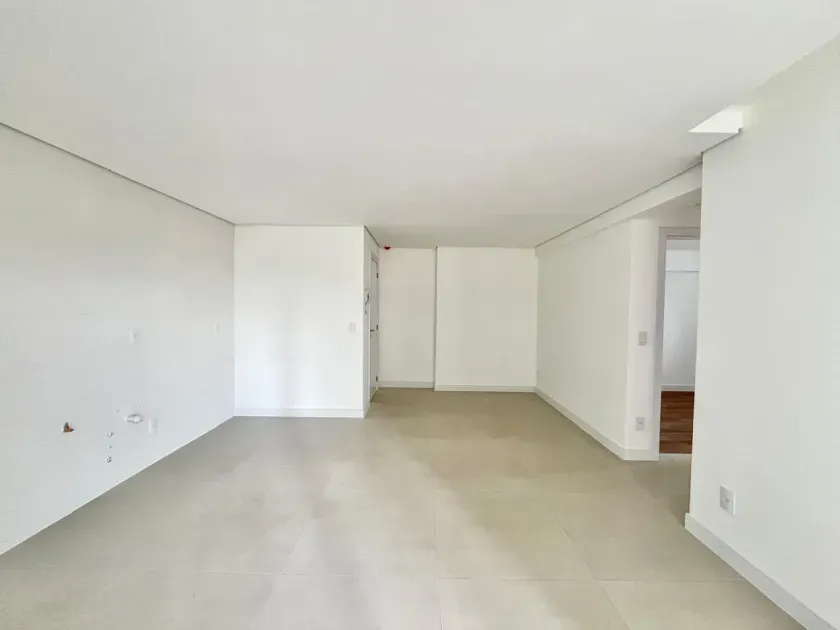 Apartamento sem mobilia com 2 dormitórios sendo 1 suítes e 1 vagas de garagem em Itajaí — foto 3