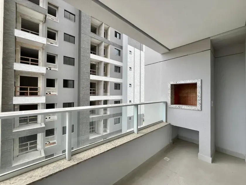 Apartamento sem mobilia com 2 dormitórios sendo 1 suítes e 1 vagas de garagem em Itajaí