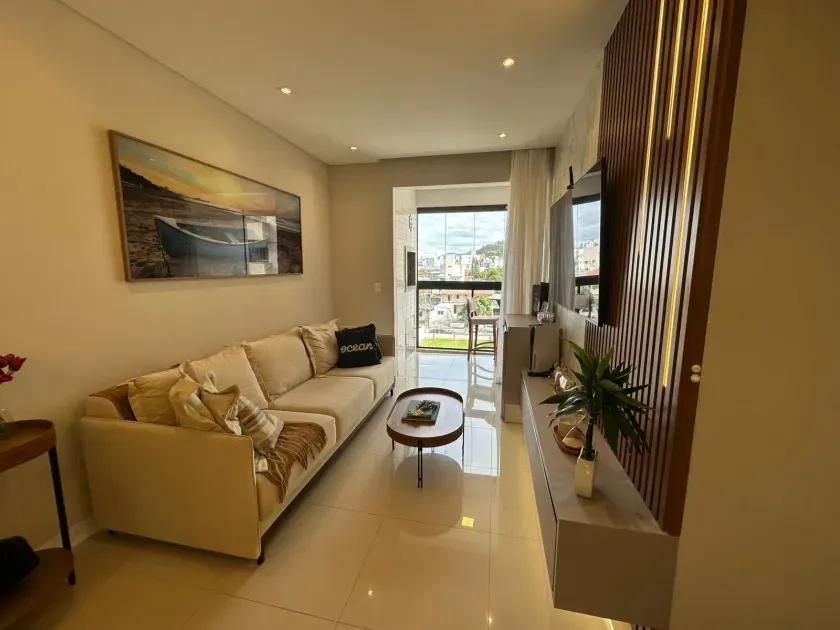 Apartamento alto padrão com 2 dormitórios sendo 1 suíte e 2 vagas - Nações | Balneário Camboriú/SC