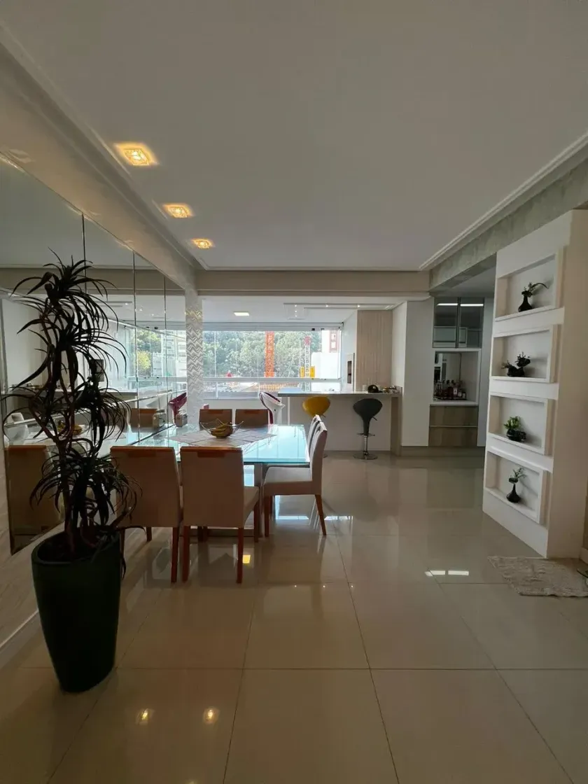 Apartamento mobiliado com 2 suítes e 2 vagas na Barra Norte em Balneário Camboriú/SC — foto 3