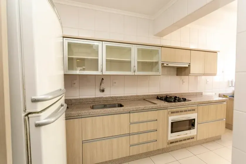 Apartamento com 2 dormitórios sendo 1 suíte e 1 vaga de garagem - Balneário Camboriú/SC — foto 16