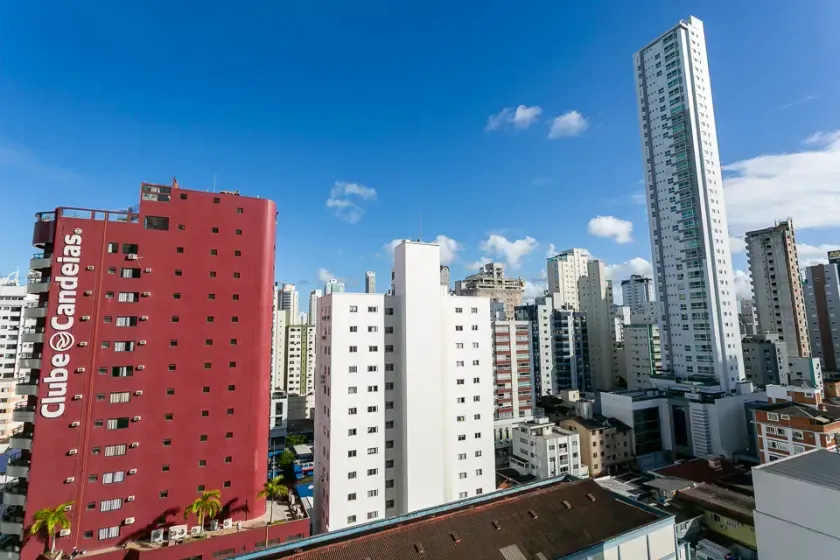 Apartamento com 2 dormitórios sendo 1 suíte e 1 vaga de garagem - Balneário Camboriú/SC — foto 30