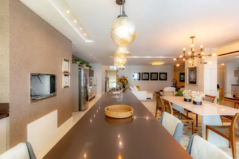 Apartamento frente mar pronto pra morar! Com 3 suítes e 4 vagas de garagem na Praia Brava - Itajaí — foto 2