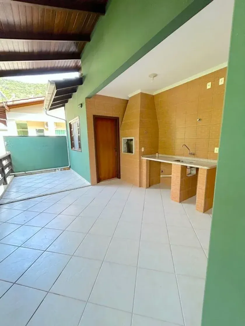 Casa com 3 dormitórios sendo1 suíte piscina e 2 vagas - Praia de Taquaras, Balneário Camboriú/SC — foto 11