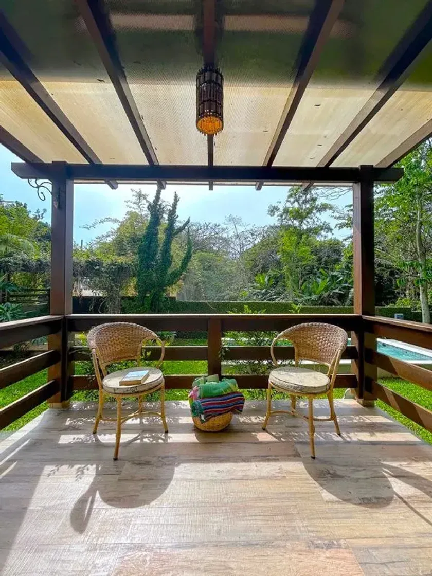 Casa com 3 dormitórios sendo1 suíte piscina e 2 vagas - Praia de Taquaras, Balneário Camboriú/SC — foto 2