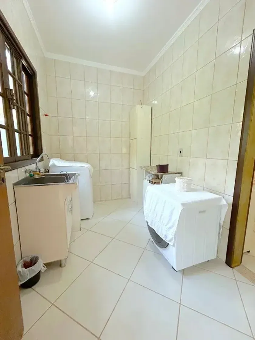 Casa com 3 dormitórios sendo1 suíte piscina e 2 vagas - Praia de Taquaras, Balneário Camboriú/SC — foto 21