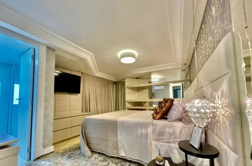 Cobertura Triplex frente mar com 7 suítes e 6 vagas de garagem em Balneário Camboriú — foto 7