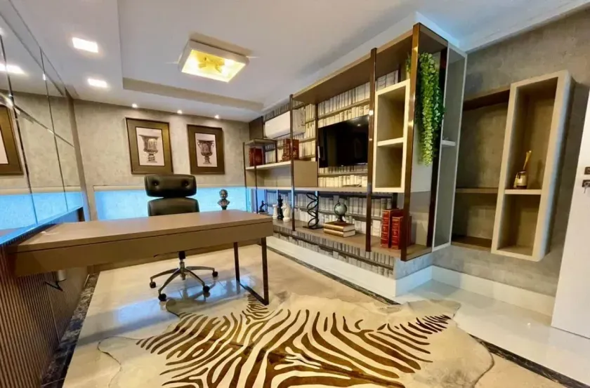 Cobertura Triplex frente mar com 7 suítes e 6 vagas de garagem em Balneário Camboriú — foto 21