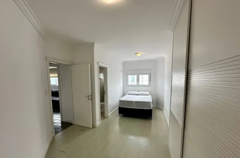 Cobertura Duplex com 5 dormitórios sendo 4 suítes e 4 vagas de garagem em Balneário Camboriú — foto 9