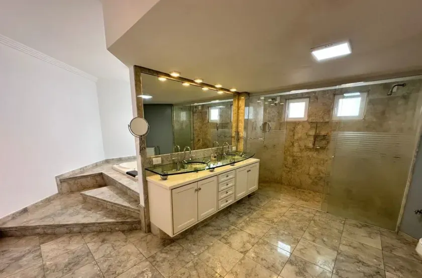 Cobertura Duplex com 5 dormitórios sendo 4 suítes e 4 vagas de garagem em Balneário Camboriú — foto 7