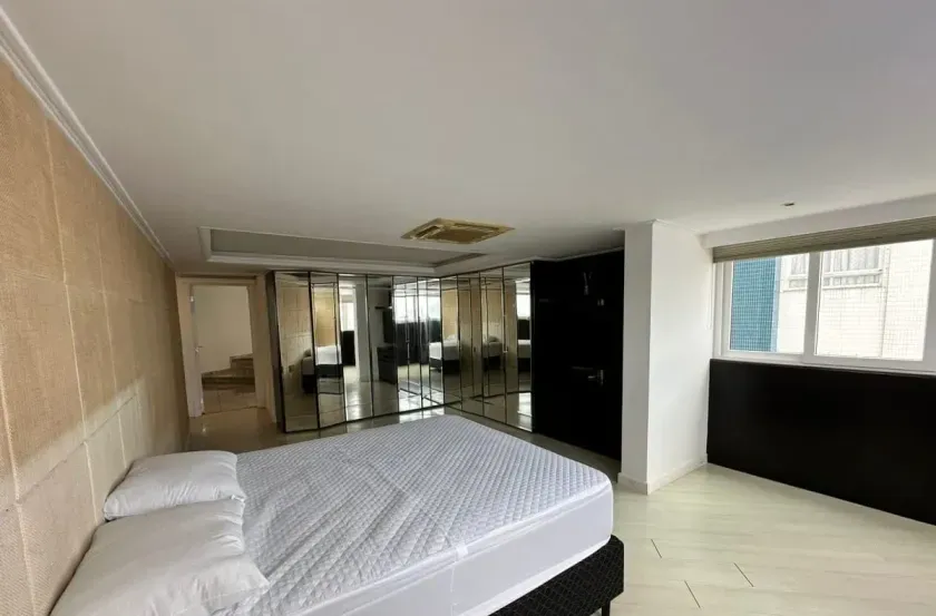 Cobertura Duplex com 5 dormitórios sendo 4 suítes e 4 vagas de garagem em Balneário Camboriú — foto 5