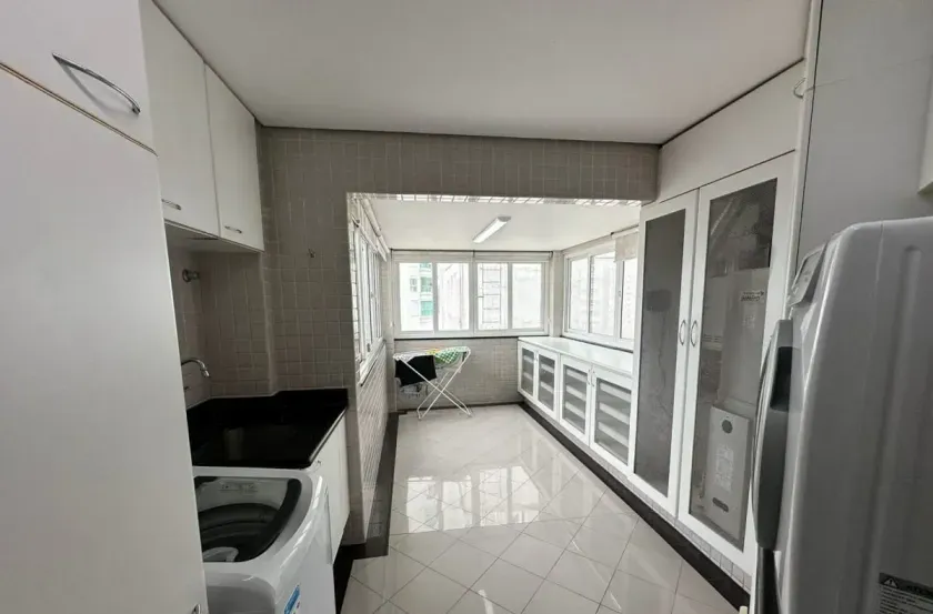 Cobertura Duplex com 5 dormitórios sendo 4 suítes e 4 vagas de garagem em Balneário Camboriú — foto 21