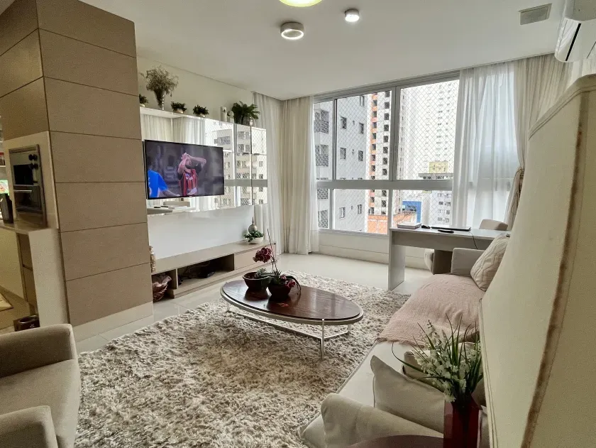 Apartamento alto padrão de 4 dormitórios proximo a Av. Central em BC