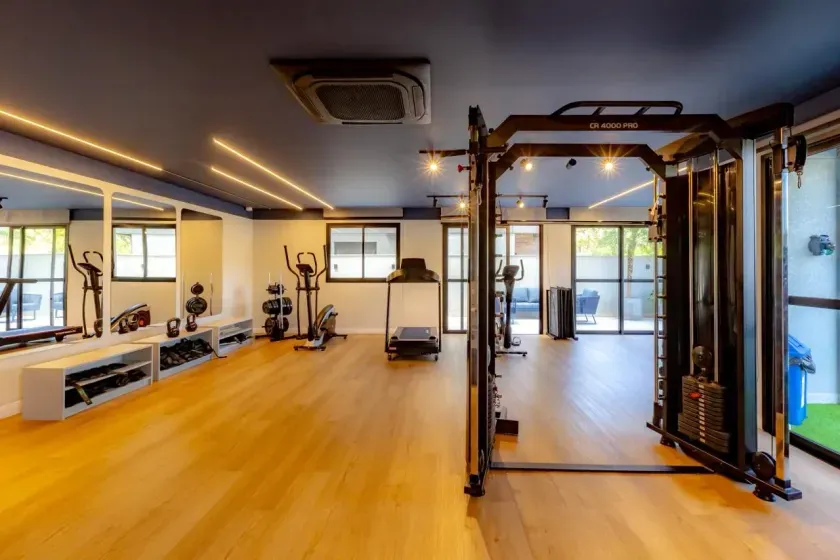 Apartamento semi-mobiliado com 2 suítes e 2 vagas de garagem na Praia dos Amores — foto 44